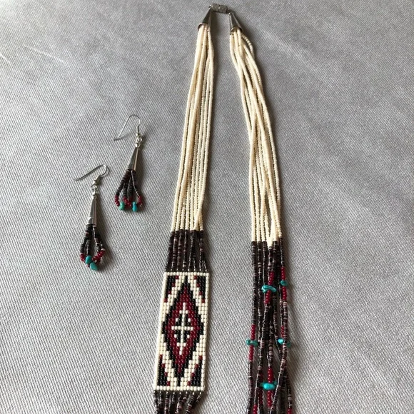Vintage Native American Necklace & Earring Set. - Picture 5 of 11